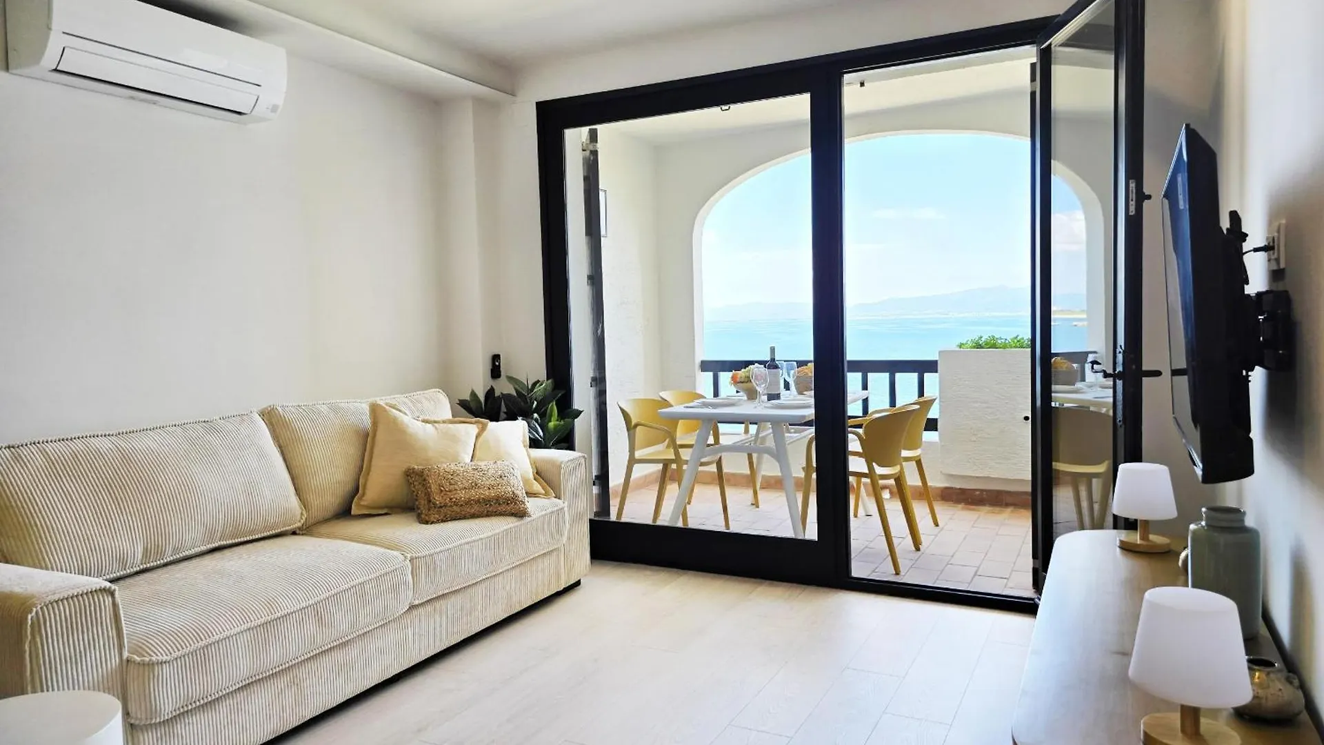Apartamento Charlotte L'Escala 0*,